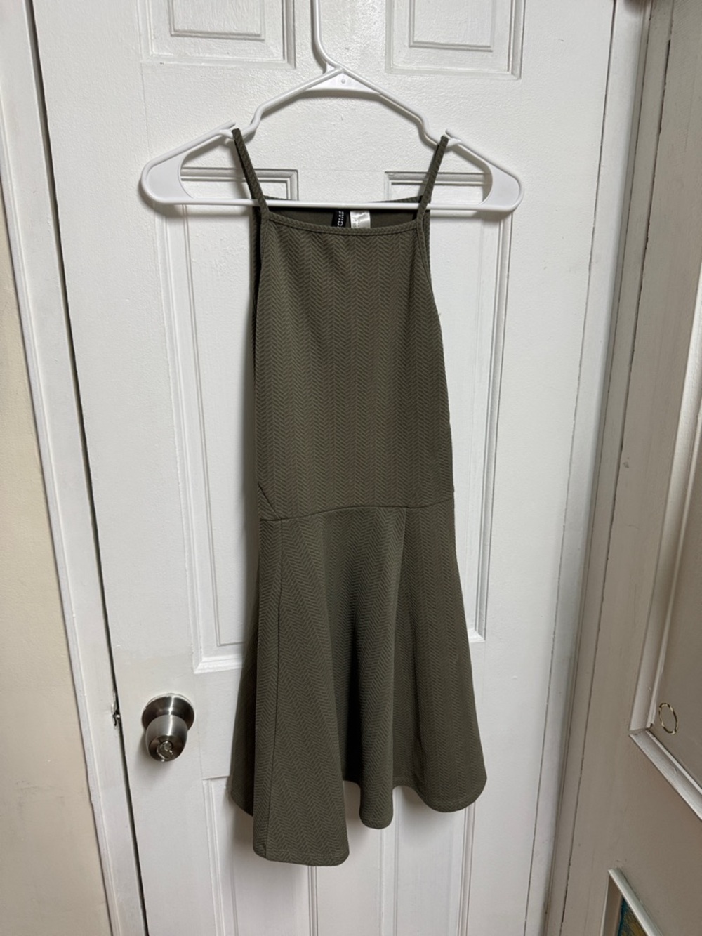 Divided Olive Textured Sleeveless Dress